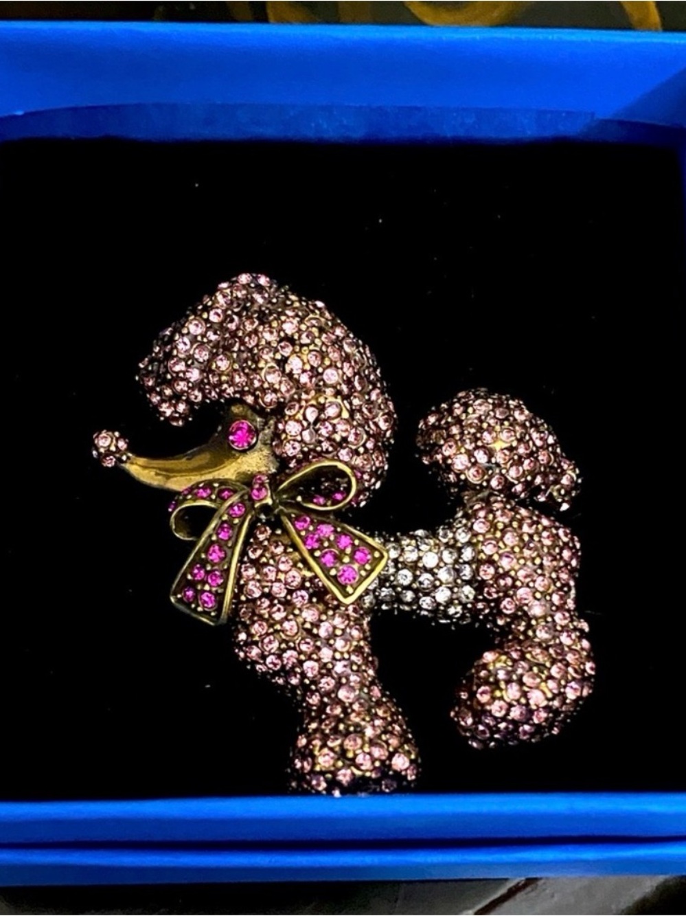 Heidi Daus “Standard Sparkle” Poodle Pin